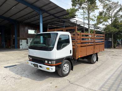 14 Kaki Mitsubishi FE639 Wooden Cargo With Pagar &
