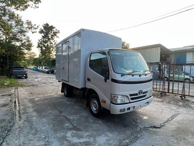 Unregistered 10 Kaki Toyota KDY231 Bonded For Sell