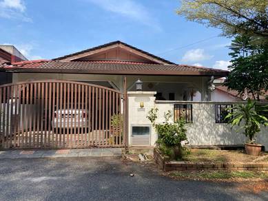 Senawang💥Taman Guru,Semi-D,RENOVATED+FREEHOLD+CHEAPEST