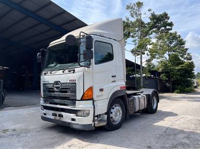 Unregistered Hino 700 E13C Prime Mover For Sell