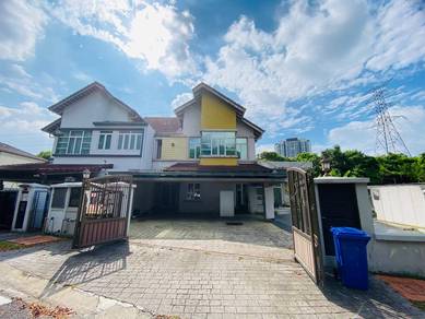 HUGE LAND SPACIOUS RENOVATED Double Storey SEMI D Seksyen 27 Shah Alam