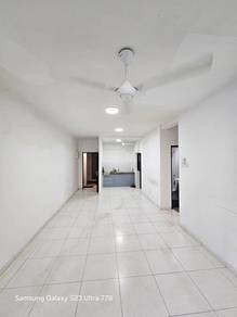 2 Carparks The Heights Condo Pool View Ayer Keroh Near MMU Melaka Nice