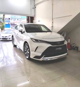 Toyota HARRIER 2.0 MODELLISTA