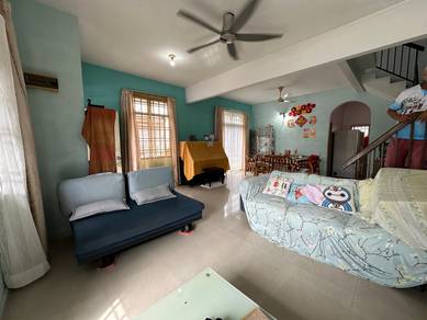 Bukit Indah Jalan Indah Double Storey Terrace End Lot Nusa Bestari