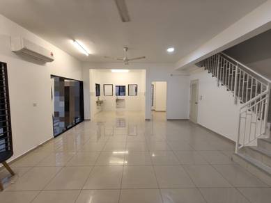 By Water Setia Utama 3 Setia Alam Endlot Partially Furnished For Rent