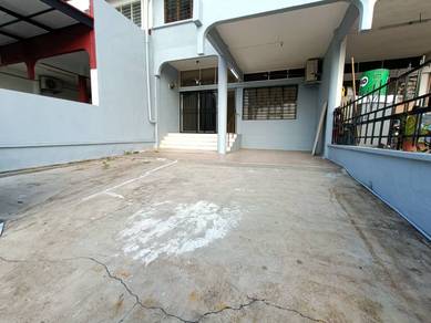 Taman Bukit Blossom , Rahang Seremban (2 Storey house)4Bed 3bath-Basic