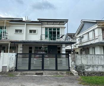 FACING OPEN & RENOVATED  SEMI-D Cluster 2-storey house SP9, BSP