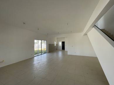 2 Storey Corner Lot Taman Iringin Bayu (Gitaran)