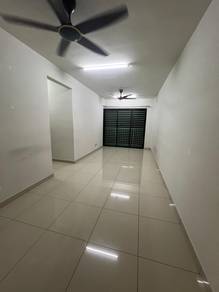 One Maxim Balcony Unit for Sale @ Sentul