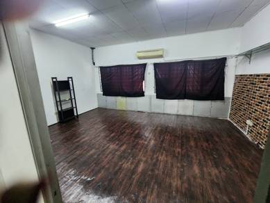 (FACING OPEN/PARTITION ROOM) 1ST Floor Lestari Perdana Seri Kembangan