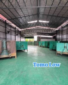 Big Warehouse Batu Maung Facing Main Road For Rent