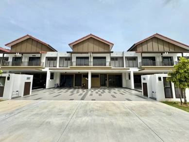(MURAH) Double Storey Terrace Adenia Setia Warisan Tropika Sepang