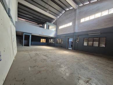1.5 storey factory at Malim Jaya for rent
