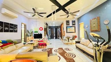 CORNER LOT + BIGGEST ‼️ 2.5 Storey Terrace Taman Desa Gemilang, Gombak