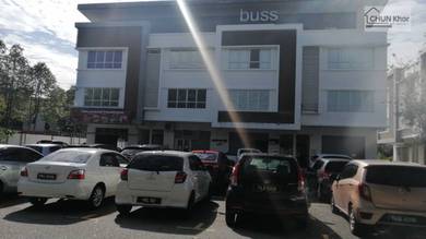 Sunway Precinct Ground Floor shop permeating lawa