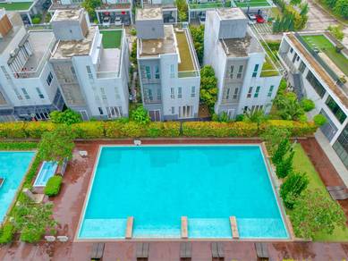 FACING SWIMMING POOL 🔥 2.5 Storey Bungalow Lakefront Villa Cyberjaya