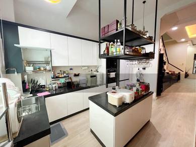 Austin Residence, Mount Austin, Fully Renovation Double Storey House