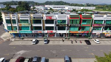 1ST FLOOR OFFICE FOR RENT AMAN SQUARE FACING MIN TERK SCHOOL Nr C MART