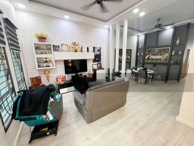 Austin Residence, Mount Austin, Fully Renovated Double Storey House