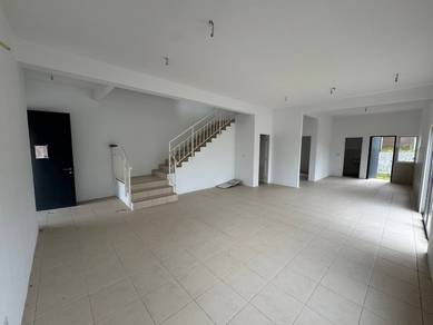 BARU 2 Storey Semi D Corner ( Erama) Iringan Bayu, Seremban