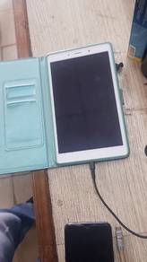 samsung tab A8 