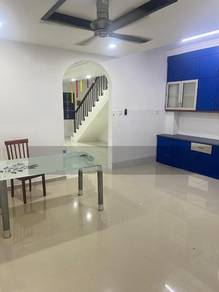 Taman Bukit Indah, 1820 Sf Basic Renovated Double Storey Endlot House