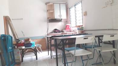 Taman Ria Kajang 2 Sty House Below MV Freehold Well Kept Unit For Sale