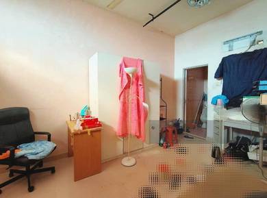 Tip-Top Condition 1.5 Storey in Kepong Baru – Walk to Market!