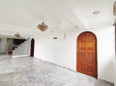 Below Market! Sri Jinjang End Lot with Balcony & Extended Kitchen