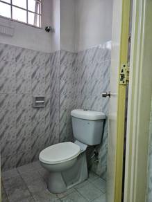 Corner bright room @ Bandar Utama