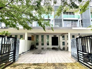 LOW DEPOSIT🔥NEGO BARE UNIT 3 Storey Bangi Avenue 3 Seksyen 7