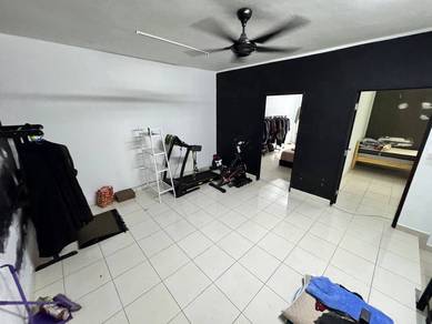 LOW DEPOSIT🔥NEGO BARE UNIT 3 Storey Bangi Avenue 3 Seksyen 7