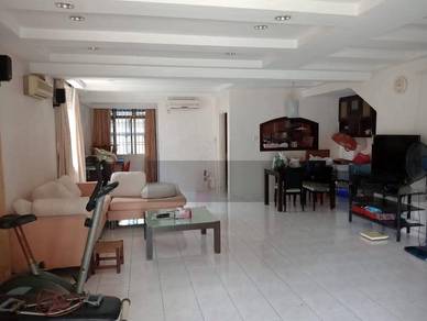 Bandar Baru Permas Jaya, Double Storey Endlot House