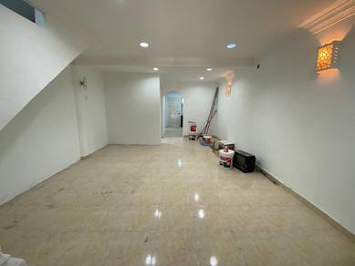 ( HOT AREA,RENOVATED ) TERES DUA TINGKAT INDERA MAHKOTA 1 Kuantan