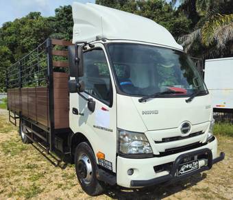 2022 Hino XZC730 18 kaki EnjinHijau 17 Feet Isuzu