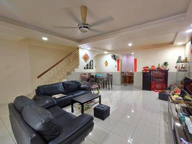 Taman Bukit Serdang Seksyen 14 2.5 Storey Terrace For Sale