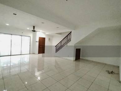 Bukit Serdang Seri Kembangan 2.5 Storey Terrace For Sale