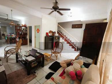 Bukit Serdang 11 Seri Kembangan 2 Storey Semi-D For Sale