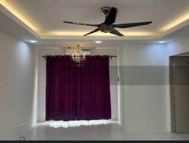 Lakeview Apartment Sewa Murah Easy Access Well Kept Balcony View Deman