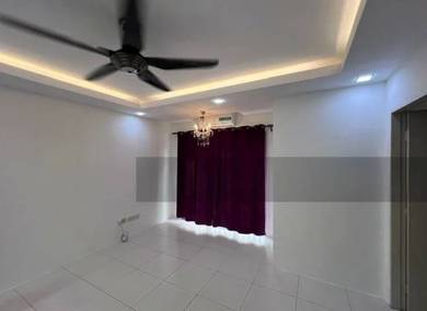 Lakeview Apartment Sewa Murah Easy Access Well Kept Balcony View Deman