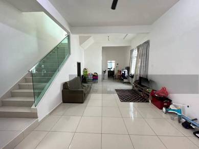 La Garden, Austin Crest, G&G Basic Renovated Double Storey Endlot Hous