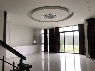16 Quartz Melawati 3 Storey Courtyard Villa For Sale