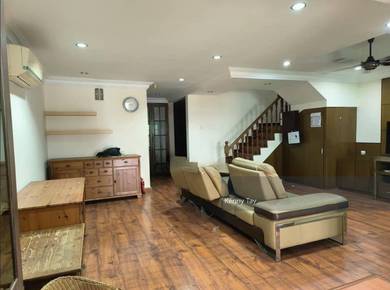 Move-In Ready Home @ Bandar Menjalara! Renovated | Freehold | 4R3B