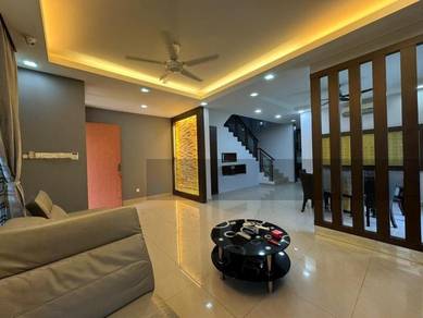 Taman Seri Austin, Fully Renovation Double Storey Cluster Corner House