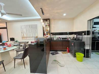 Taman Seri Austin, Lake View, G&G Renovated Double Storey Endlot House