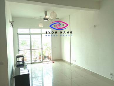 Reflection Condominium @ Bayan Lepas 1260SF Kitchen Renovated 2 Parkin