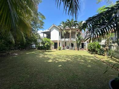 Renovated Taman Austin Perdana 2 Storey semi D Corner Big land