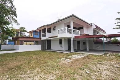 Bandar Permas Jaya, Land Area 4100 Sqft Double Storey Corner House