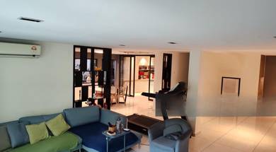 Corner Jewel in Taman Mastiara – Renovated & Ready!