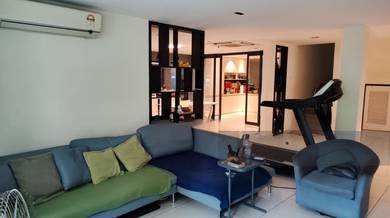 Modern Elegance on a Spacious Corner Lot – Taman Mastiara"